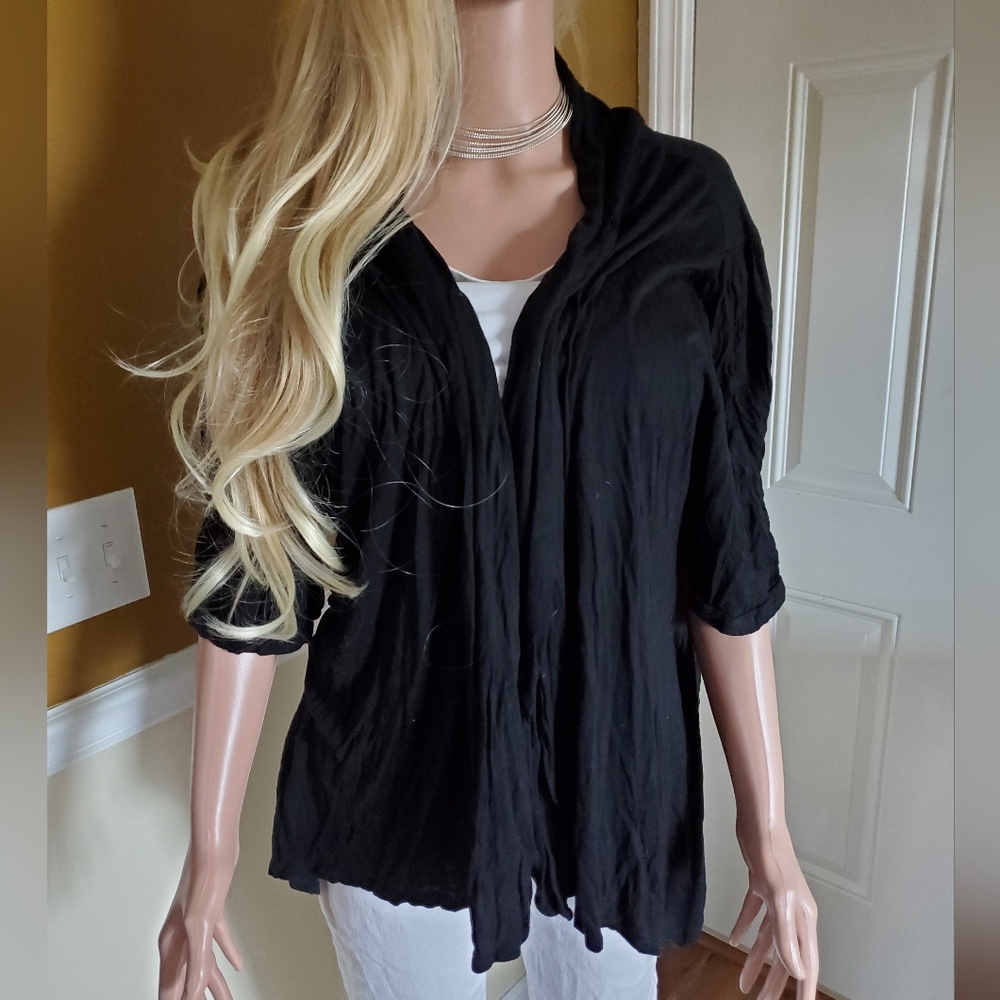 Short sleeve black cardigan hi-lo sz 3x
